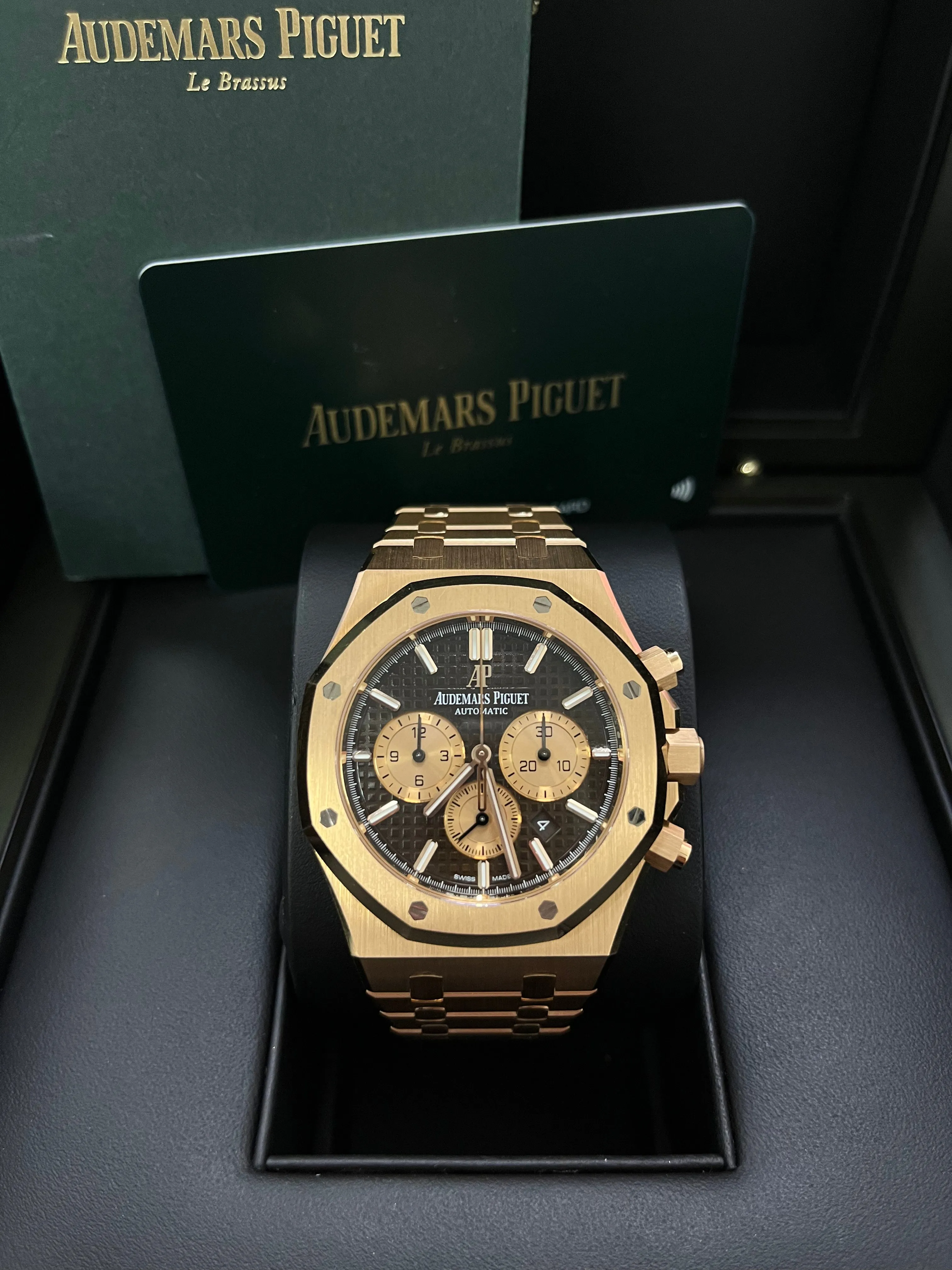 Audemars Piguet Royal Oak Selfwinding Chronograph/ Rose Gold/ Chocolate Dial/ Rose Gold Sub-Dials (Ref#26331OR.OO.D821CR.01)