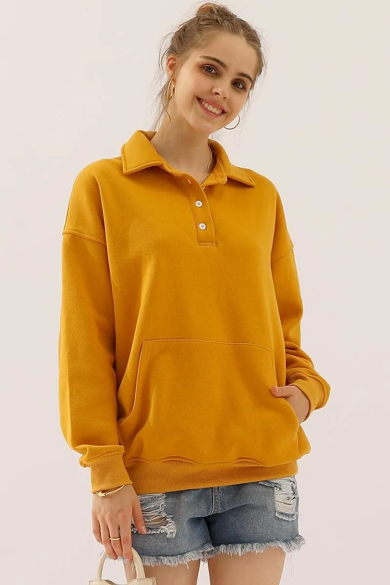 BOTTON COLLAR SWEATSHIRT WITH KANGAROO POCKET