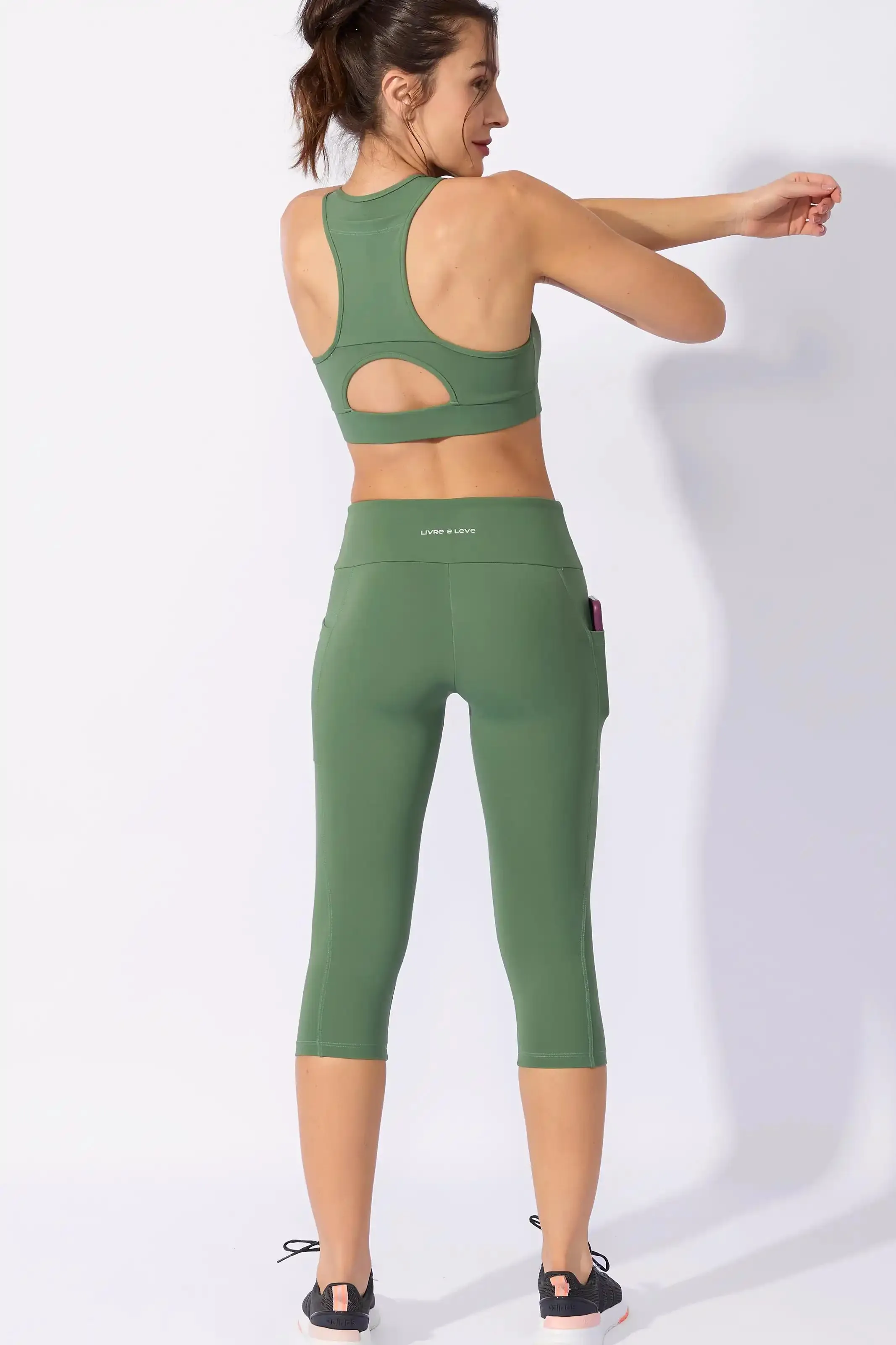 Calça Corsário Modeladora com Bolso Verde Agave