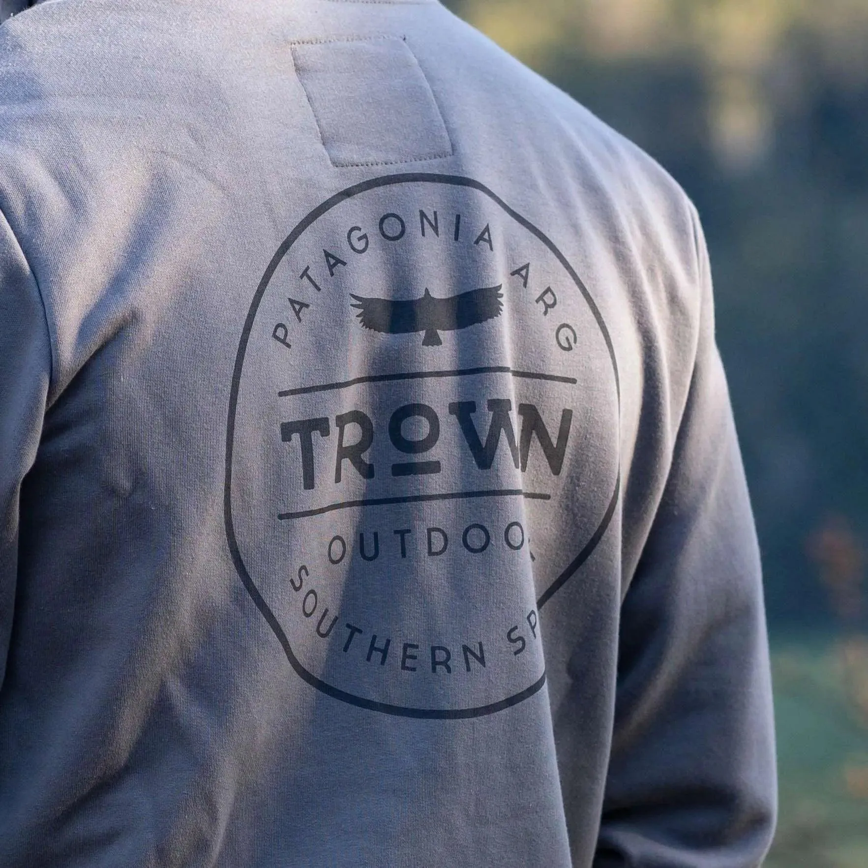 Campera Trown Zip Logo Circle Gris