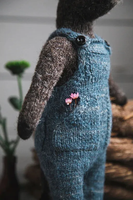 Mouche & Friends: Seamless Toys to Knit by Cinthia Vallet