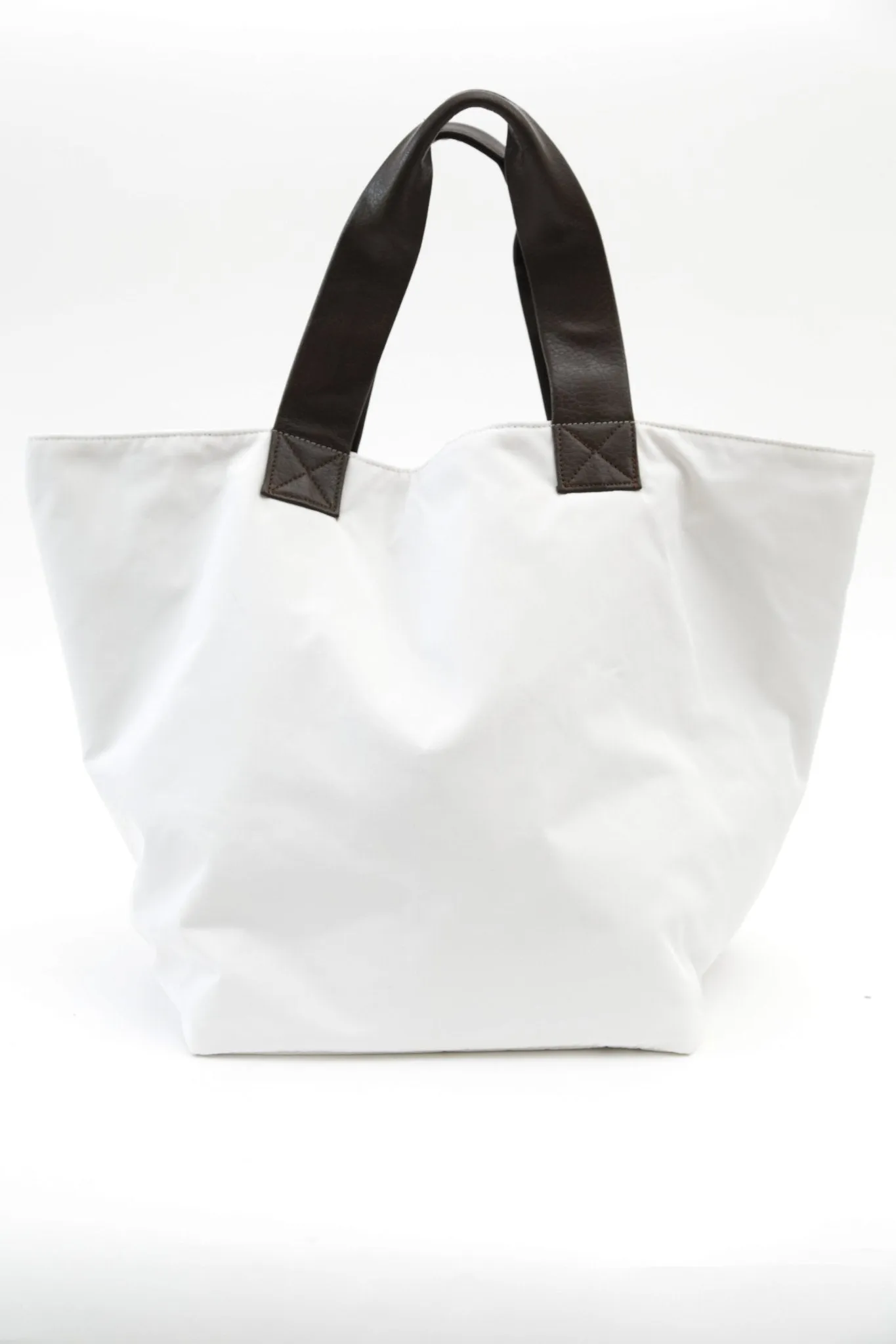 STRUCTURED SHOPPER TOTE WITH LEATHER HANDLES